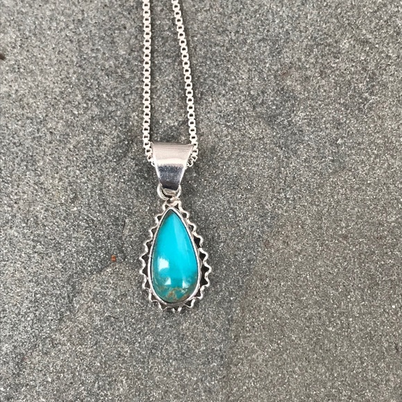 Jewelry - 🎁🎀 Rustic Turquoise Pendant Necklace🎠